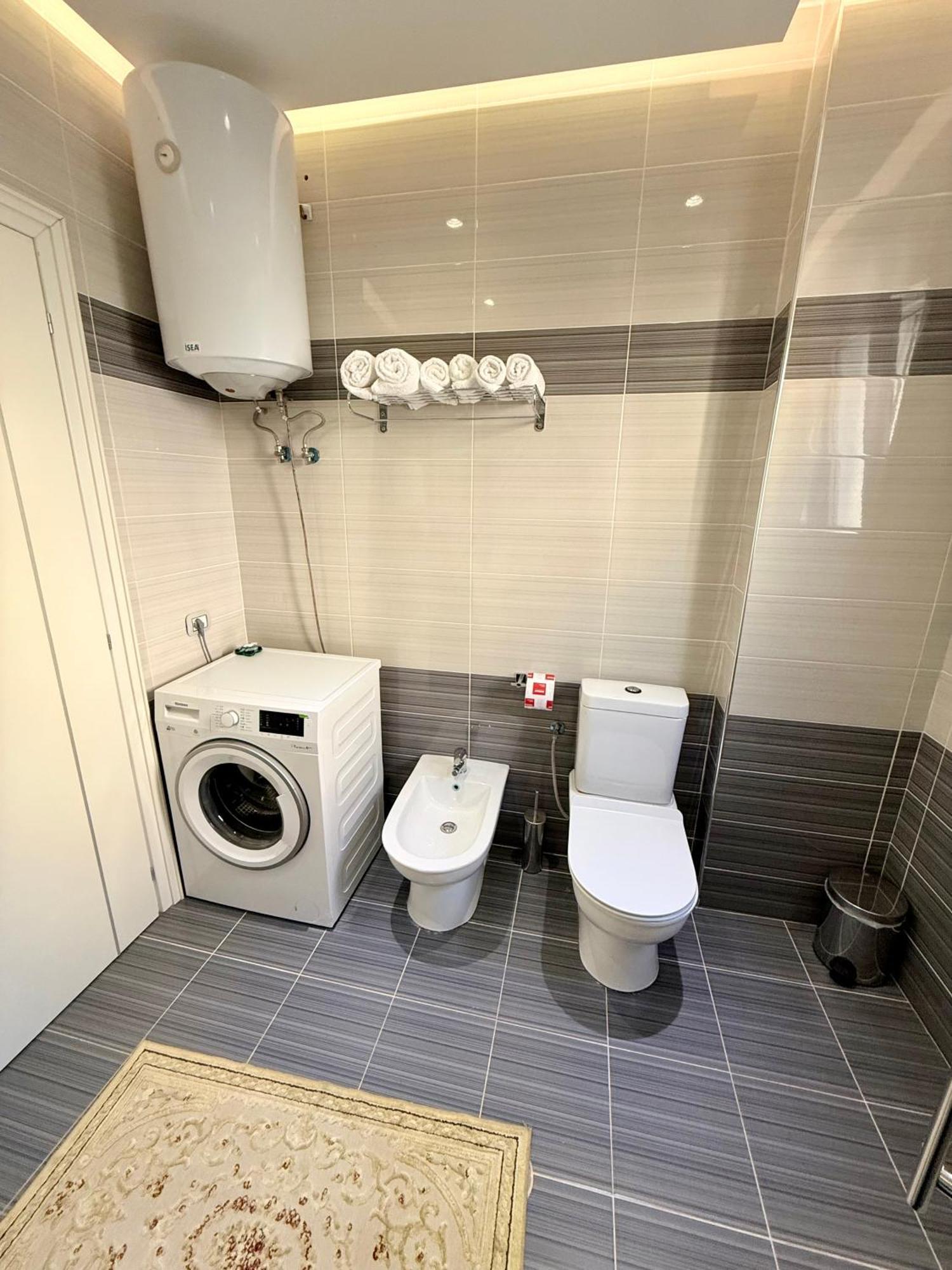 Limani Deluxe Sarandë