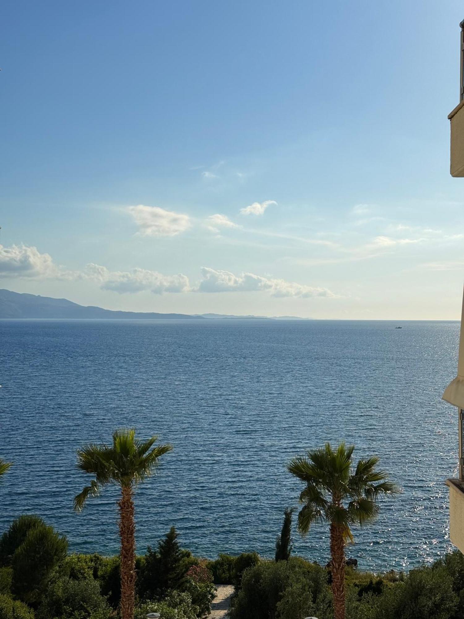 Limani Deluxe Sarandë
